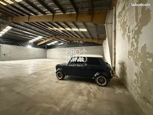 Local commercial 435 m² Cheval-Blanc