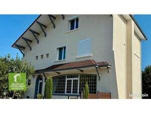 Maison 7 pièces 280 m²