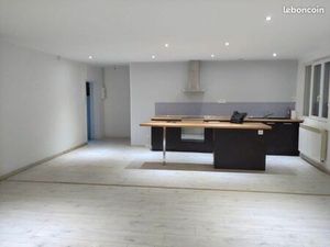 Location Appartement T5 avec jardin privatif et espace parking à Saint Martin en bresse
