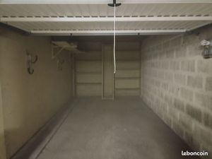 Garage à louer