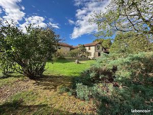 Maison 9 pièces 240 m²