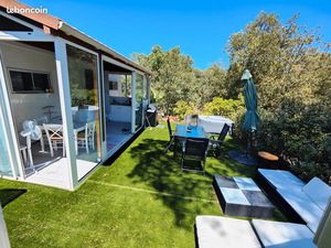 Rare : Mobil-home rénové + caravane sur terrain sans vis-à-vis – Pin de la Lègue (Fréjus)