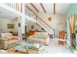 Villa 6 pièces 145 m²