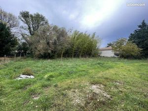 Terrain 750 m² Caumont Sur Durance