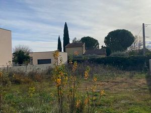 Terrain de 435 M2 - ISLE SUR LA SORGUE