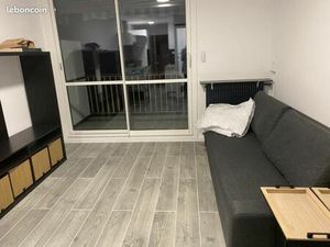 Studio meublé refait à neuf