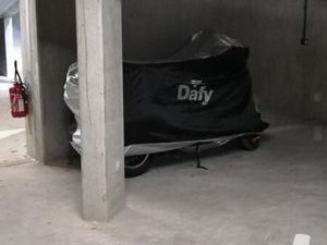 Parking 2 roues sécurisé à vendre | 38 boulevard Gustave Roch (Ile de Nantes  République)