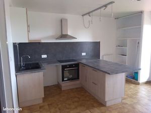 Loue T2 Les avenieres