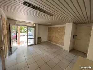 CLARET LOCAL 47M2 PROCHE GARE TOULON idéal libéral