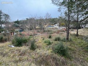 Terrain constructible 1200 m2