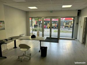 Local commercial 168 m²