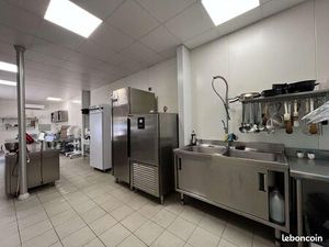 Local commercial 75 m²