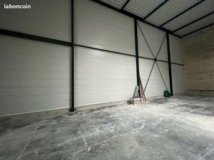 Local d'activité 235 m²