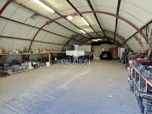 Local 257 m² Vinon-sur-Verdon