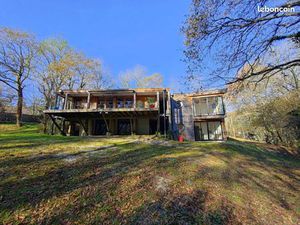 Maison 6 pièces 210 m²