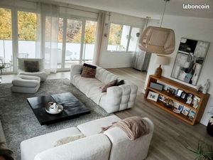 Magnifique appartement 137 M2 garage et cave