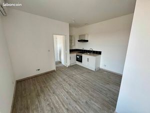 À louer – T2 en cours de finition  entièrement rénové à Pradelles (Plus Beau Village de Fr