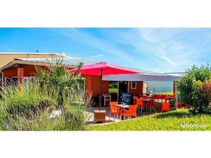 Restaurant 120m2 + terrasse + parking privatif