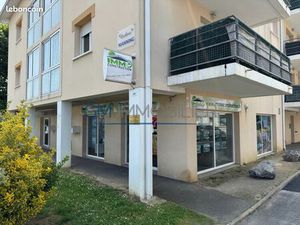 Local 62 m² Saint-Paul-lès-Dax