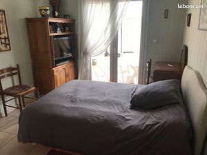 Loue chambre meublée chez l’habitante
