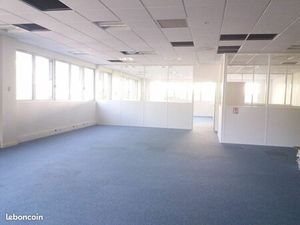 Bureaux 283 m²