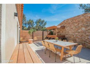 Superbe appartement t3 de standing – grande terrasse – pinède & calme absolu