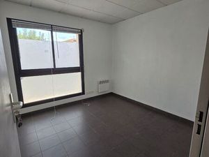 Bureau dans cabinet pluridisciplinaire