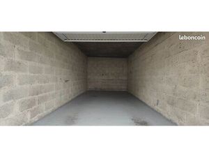 A louer garage 16 m2
