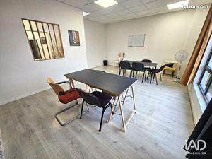 Bureaux 33 m² BAILLY-ROMAINVILLIERS