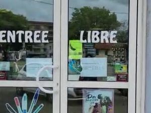 A LOUER : Local commercial à DAX - 1200 m² - 3 900 euros