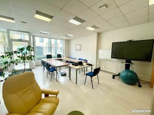 Local commercial 90 m²