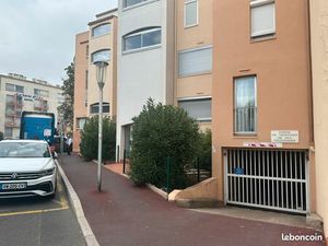 Garage - cap d'agde - centre port