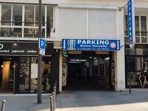 Place de parking couvert à Bonne Nouvelle