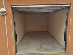 Loué garage à Valras plage