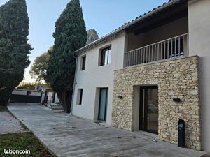 Local professionnel PMR à louer