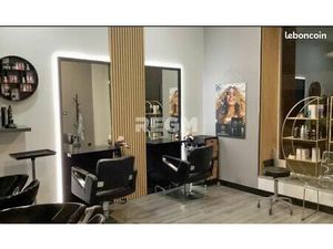 Local coiffure 35 m²