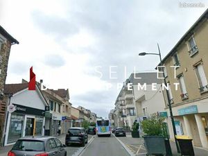 Boutique 50 m² PONTAULT COMBAULT