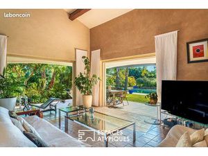 Propriété 8 pièces 300 m²