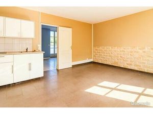 Charmant deux-pièces idéalement situé proche des commerces