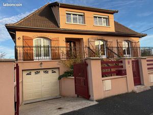 Pavillon 8 pièces 196 m²