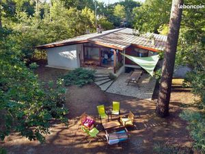 Lumineuse villa d'architecte de 106m2 avec jardin clos et arboré de 1000m2