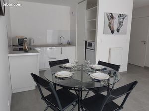 T2 meublé exposé SUD proche commerces / centre ville / école / plage