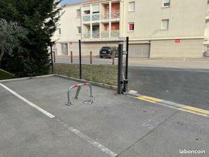 Place parking sécurisé
