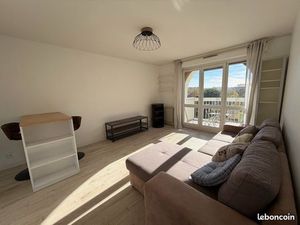 Grand T2 avec parking