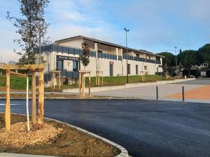 Local Commercial | Mons (31) - À 11 km de Toulouse