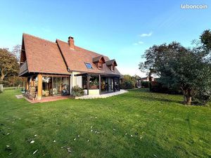 Maison 7 pièces 244 m²