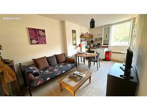 Appartement 3 pièces de 45m² calme et lumineux avec une vue dégagée