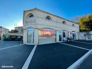 Bureau partagé dans coworking