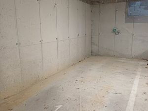 Place de Parking - Borne de Recharge + Sécurité