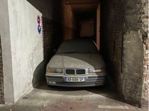 Parking rue de trévise